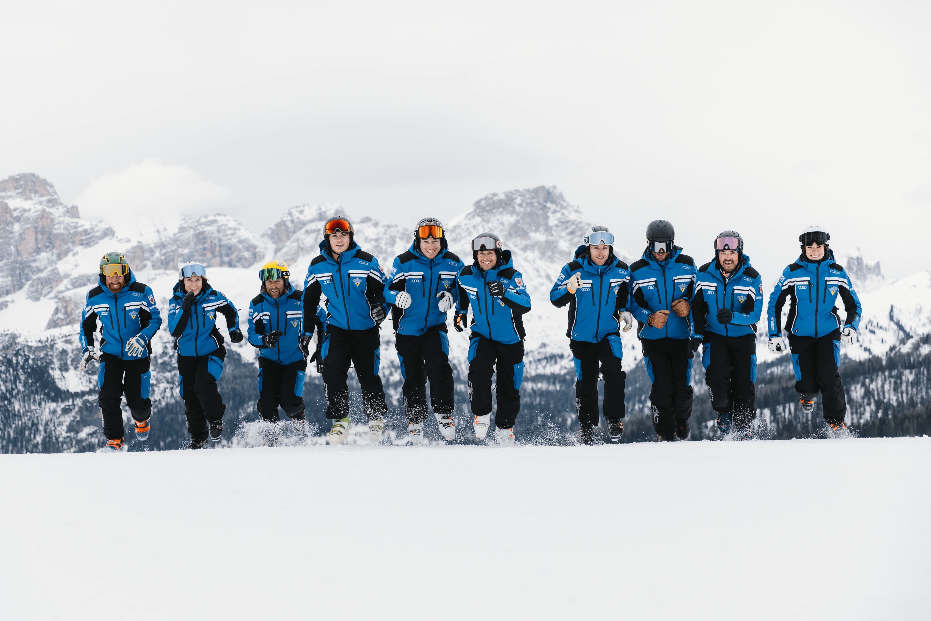 SkiSchool AltaBadia Dolomites maestrisci 1